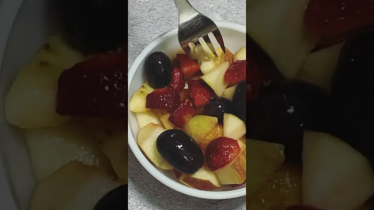 How to Make a Delicious Fruit Salad! #shorts