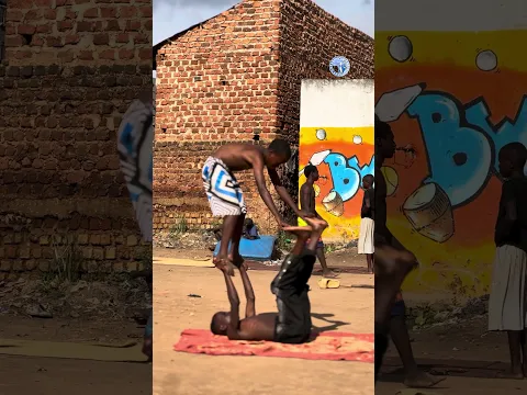 The art of supporting each other to grow #shorts #fyp #acrobatics