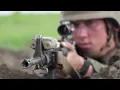 帰宅を許されない新米海兵隊員が歩兵学校で直面する現実