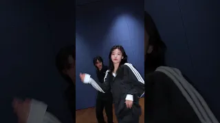 Hwang Hyunjin Itzy Yeji Chk Chk Boom Challenge 