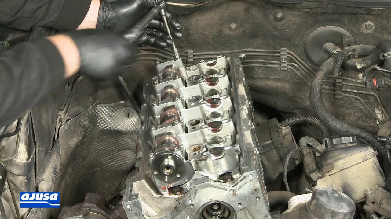Hydraulic lifters and camshaft / Taqués hidráulicos y árbol de levas 👨🔧 MERCEDES E220 CDI