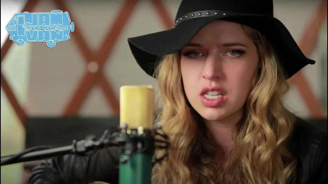 ZZ WARD - "Put the Gun Down" (Live at Telluride Blues & Brews 2013) #JAMINTHEVAN