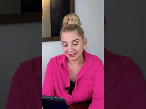Лера украла шоколад.