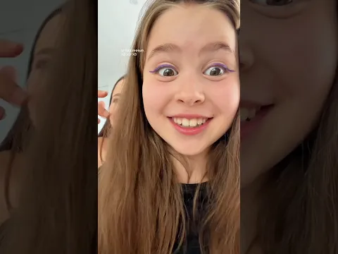 Готовимся к проколу ушек ✨ Девчонки уговорили