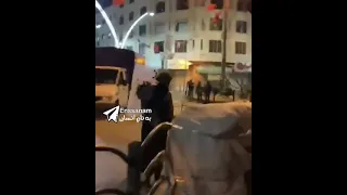 رسانه م یلی جرات پخش این داری دفاع افسر ارتش اسراییل از زن فلسطینی در مقابل سنگ پراکنی فلسطینی ها 