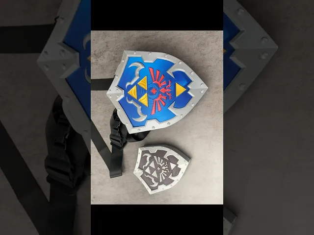 XL Hylian Shield Nintendo Switch Cartridge Case video thumbnail