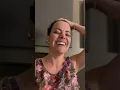 Ana Paula Valadão traduzindo canção SUSSURRO