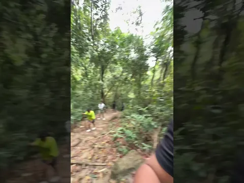 নিচে নামতে কষ্ট হয়নি বাট ওপরে উঠতে প্রচন্ড পরিমাণে কষ্ট হচ্ছে।