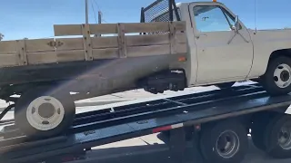 1979 Chevy C30 Flatbed LOADING