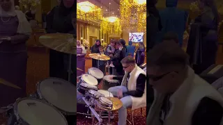 يا جدعان شارون خطير 