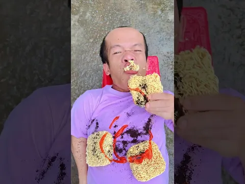 Eating noodles Mr  99cm way 🍜