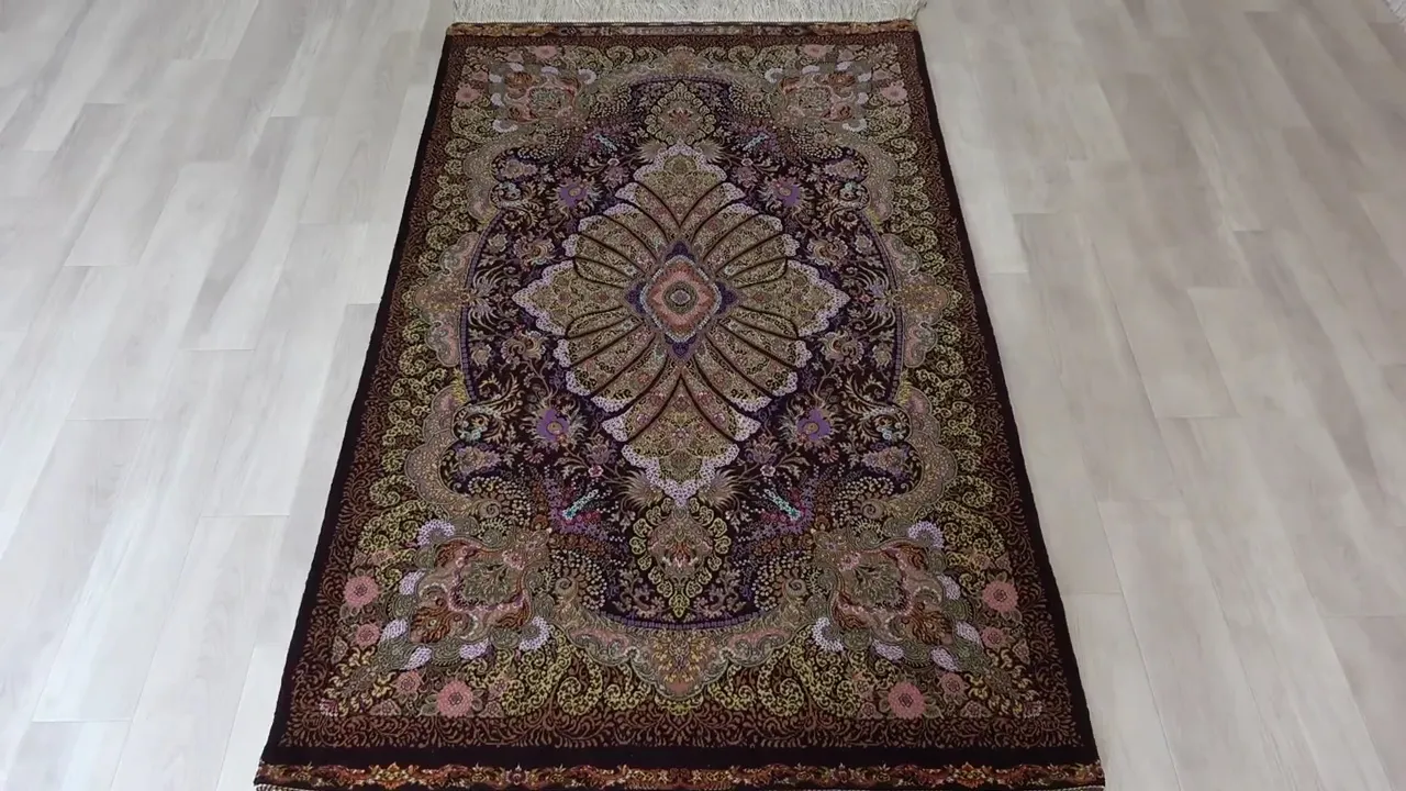 シックなアースカラー クム産 【サマディ工房】 102×162cm 茶×緑「Lachak Toranj」ID25004