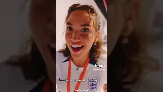 ساره الورع تغني بالإنكليزية صوته 