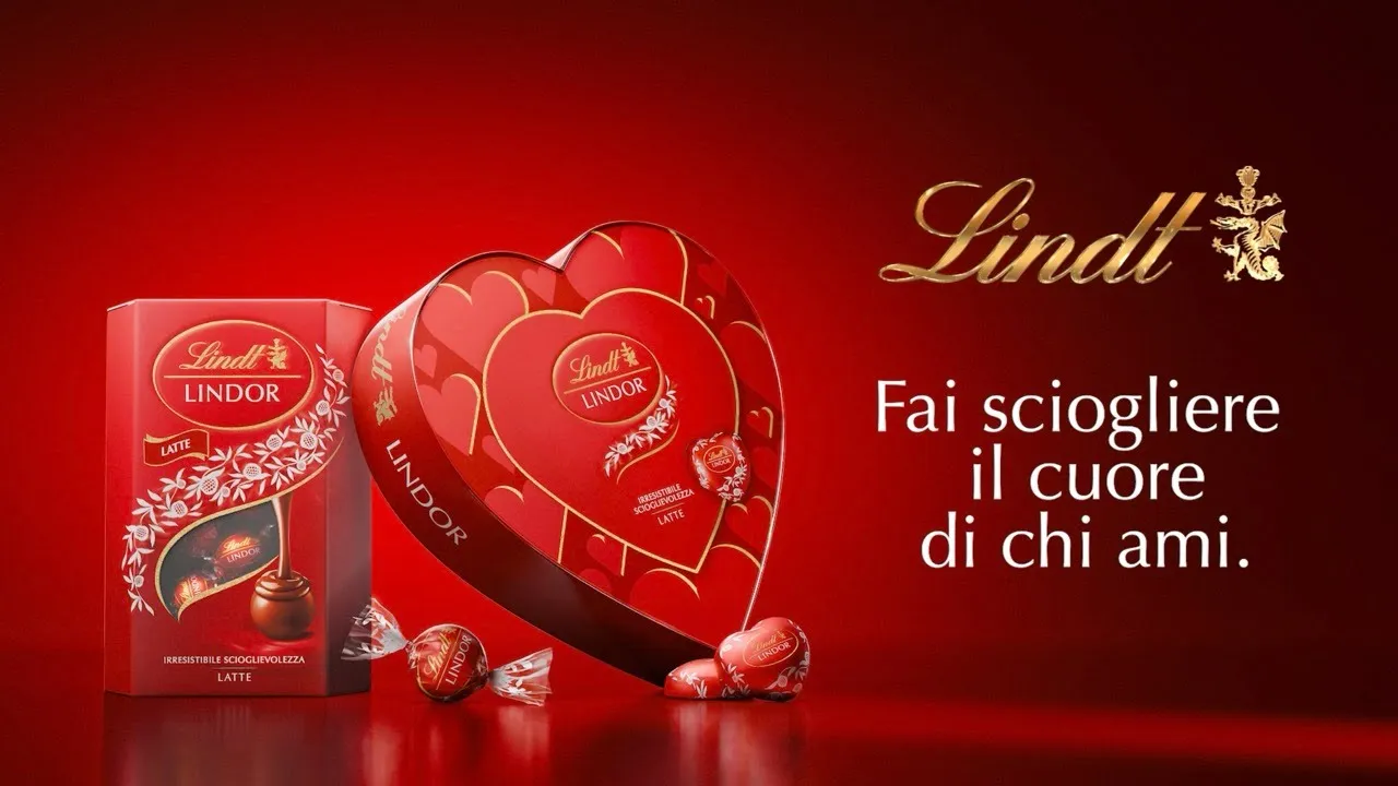 LINDT Cioccolato Italia — Lindt - Fai sciogliere il cuore di chi ami. (YouTube video ad)