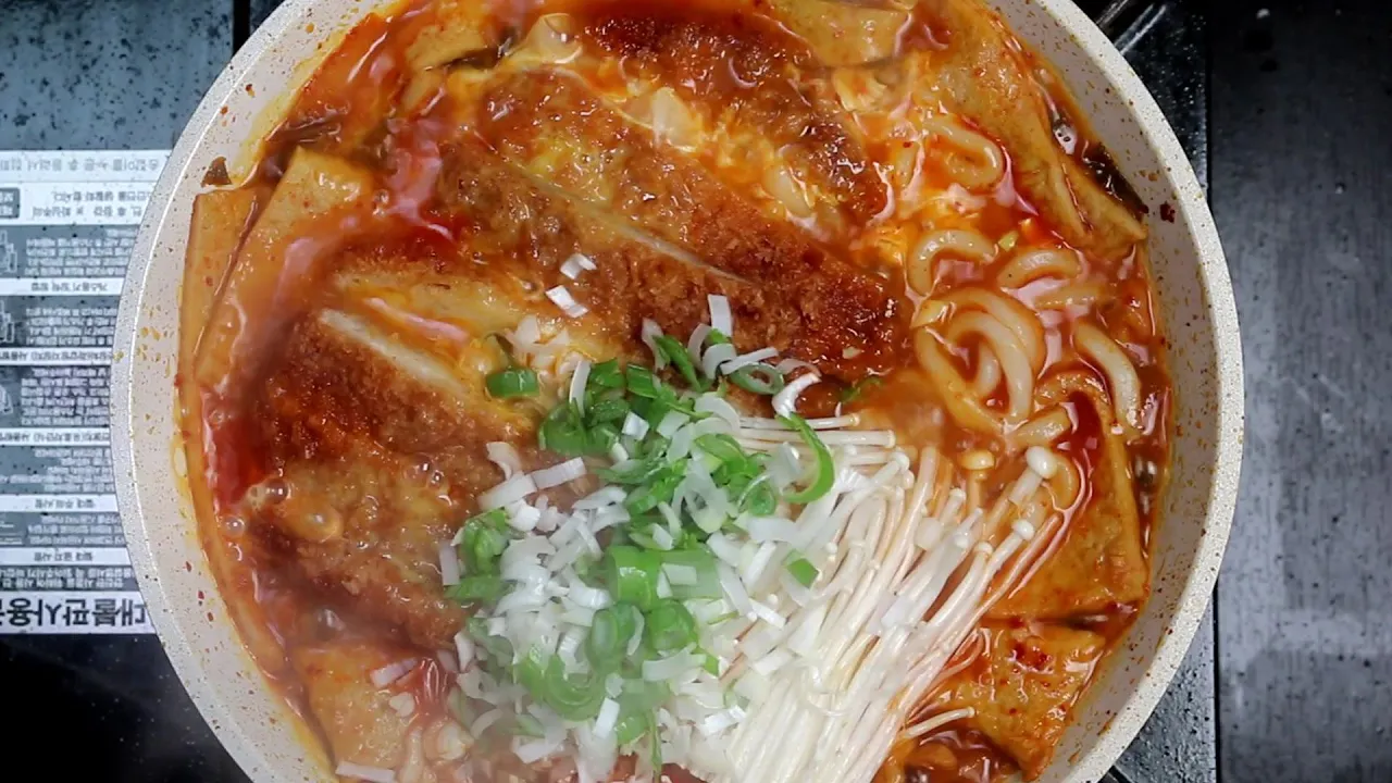 돈까스 김치우동