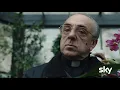 Video di The New Pope, ep. 7-8- Voiello apprende del miracoloso risveglio di Pio XIII (CLIP)