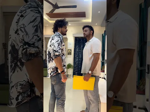Biwi dhokha de rhi hai # #trending #viral #trendingshorts #comedy