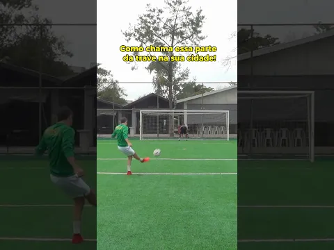 Aqui na minha é “gaveta”! #freekick #soccer #football