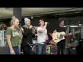 Sheppard - Let Me Down Easy (live @joiz)