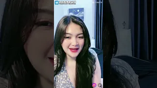 zara gladys mango live read comments 