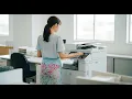 Lagu The Back View – Her Graceful Moment Using the Copier in a Skirt | スカート姿でコピー機を使う彼女の後ろ姿 | 그녀의 뒷모습