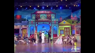 رانفير سينغ و سارة خان 