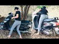 Download Lagu Scooty stuck in mud 2022 my first vlog | stuck girl wheel 🛞 spinning @Punjabivlogg