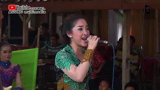Download Gelang Kalung vocal Suye Salma CAMPURSARI RINGKES BINTANG TIMUR MP3