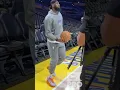 Download Lagu LeBron James Rapping Eminem’s “The Way I Am” While Warming up for the Game 🏀