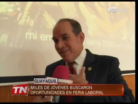 Miles de jóvenes buscaron oportunidades en feria laboral