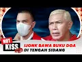 Download Lagu Terlihat Lebih Kalem dan Religius, Jonathan Frizzy Bawa Buku Kecil Ternyata Berisikan Doa | Hot Kiss