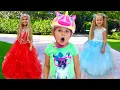 Download Lagu Diana y papá hacen vestidos nuevos para fiesta de princesas