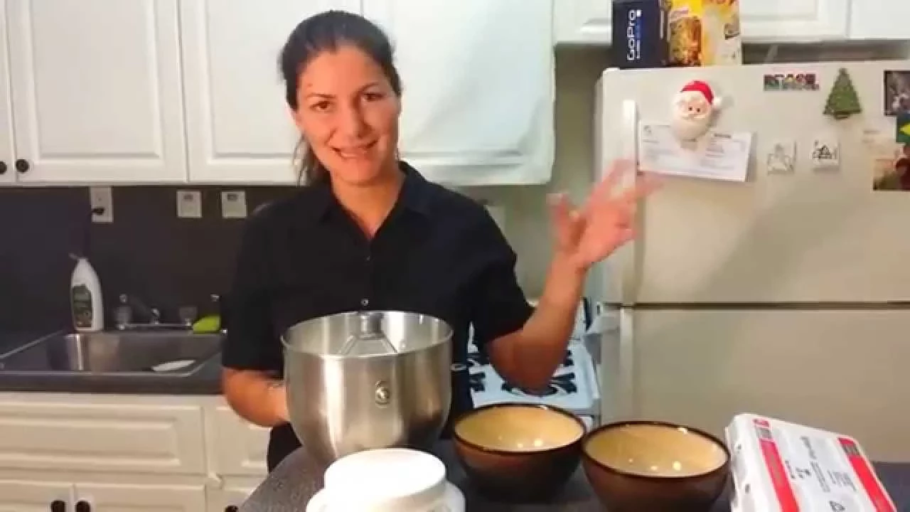 RECEITA MERENGUE SUIÇO PARA COBRIR BOLOS E CUPCAKES