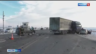 Фура устроила массовое ДТП на трассе Челябинск – Новосибирск