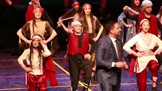 فرقة جامعة الاستقلال للفنون الشعبية فلسطيني يا نيالي توفيق الدلو 