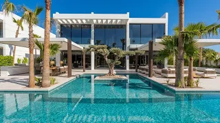 Touring a 23 100 000 Ultra - MODERN MASTERPIECE District One Dubai