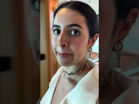 Perguntando pra minha esposa o que ela faria se a gente ficasse presos dentro de um elevador sozinho