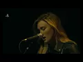Download Lagu Ashley Johnson \u0026 Troy Baker - Wayfaring Stranger (Live from PSX 2017) [Subtitulado al Español]