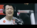 Jericho Rosales performs "Pusong Ligaw" LIVE on Wish 107.5 Bus
