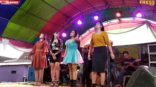 Download ERMA PUSPITA with All ARTIS FRESS MUSIC - MELUKIS SENJA MP3