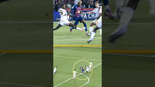 كيف ظلم الحكم برشلونة أمام باريس كرة القدم برشلونة باريس سان جيرمان 