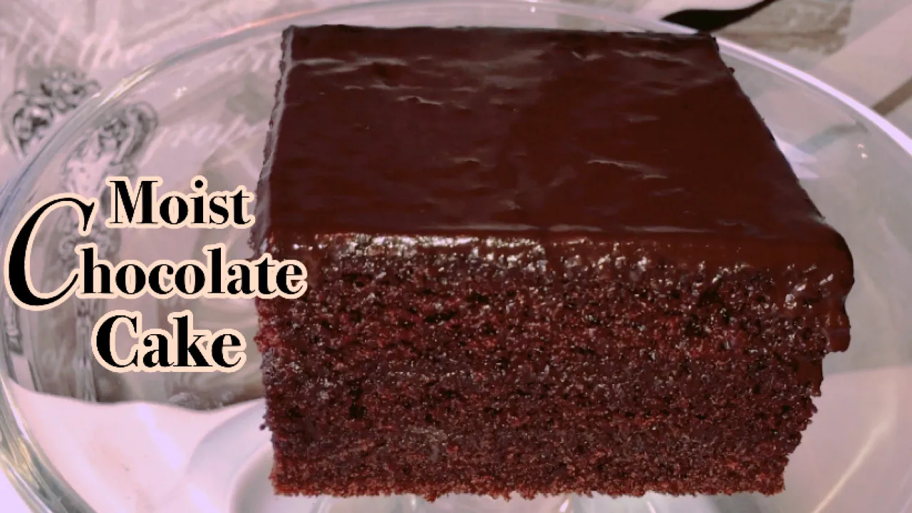 How to make the Best Moist Chocolate Cake Recipe. 