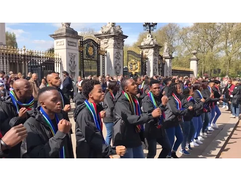 Download MP3 Mzansi Youth Choir performs Justin Bieber's 'Baby' in Zulu outside Buckingham Palace