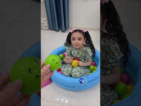 بيري رسمت وش بيضحك على الكرة الخضراء😊🙋‍♂️🟢🟢💭👊