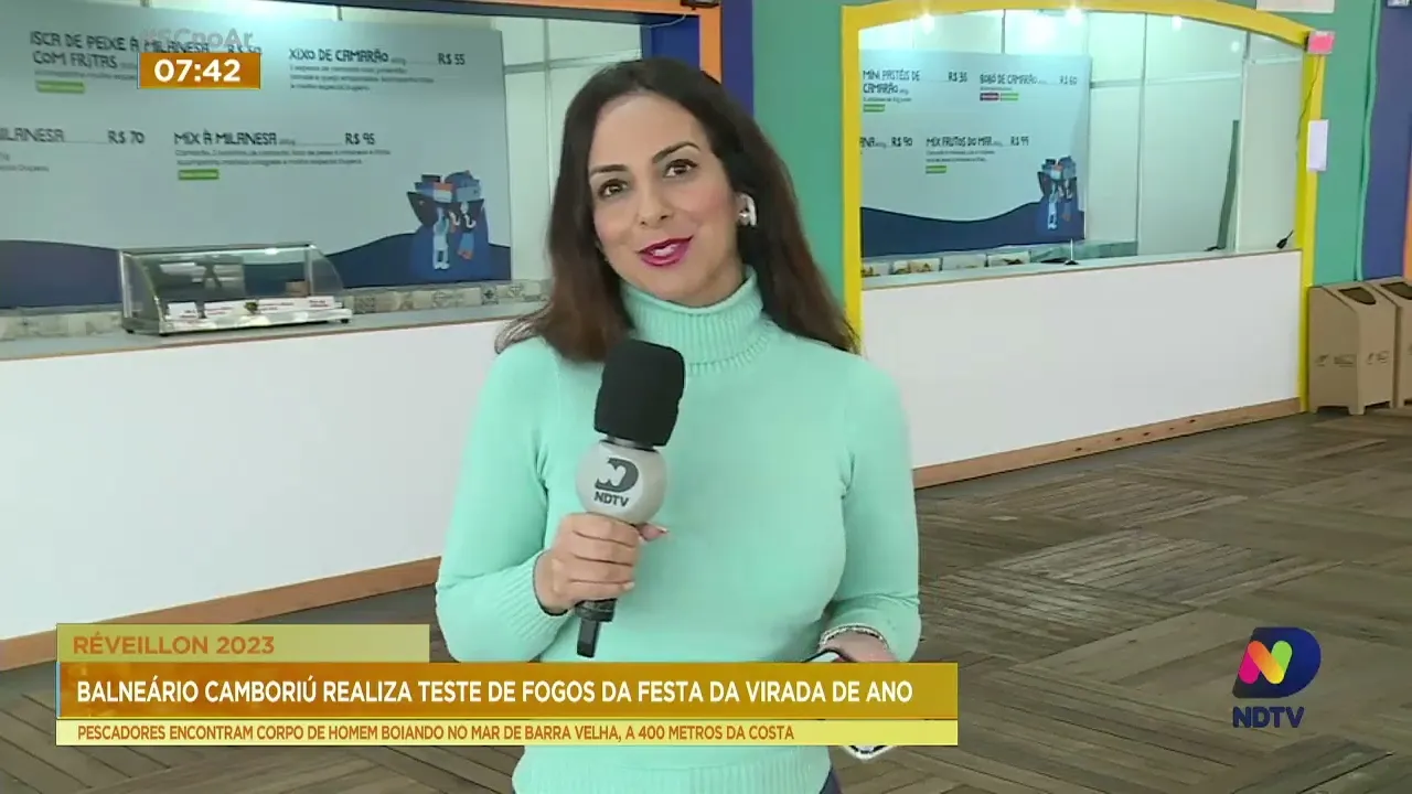 Balneário Camboriú realiza teste de fogos de artifício para o réveillon 2022/2023