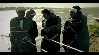 الحاج محمد ابو دياب ربط ولاده ورماهم في البحر علشان خالفوا اوامره   معندوش قلب   دندنها