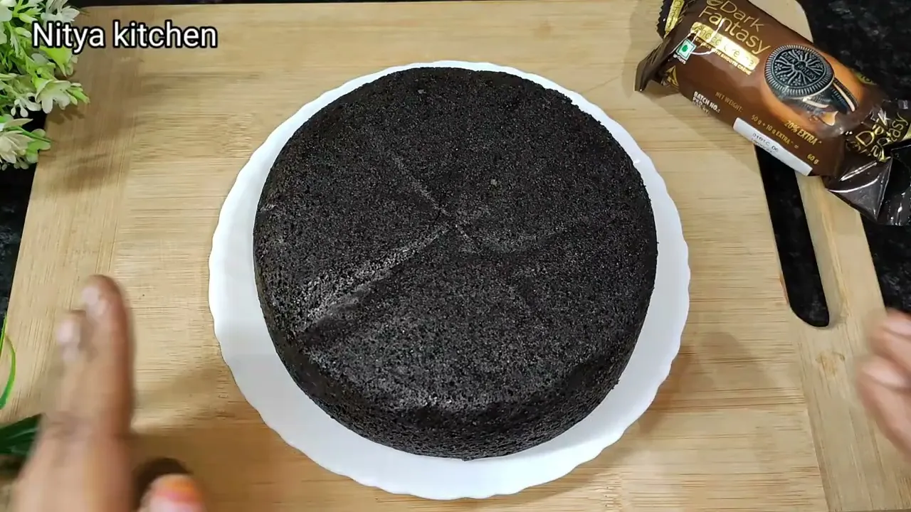 Eggless Dark Fantasy Easy Birthday Cake Without Oven   Biscuit Cake Recipe in Hindi   Cake Recipe