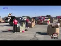 H-E-B San Antonio Food Bank distribute holiday meals