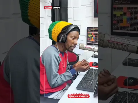 #Nyahunyo:Ameniibia trouser tatu na viatu vya 2500 nikingojea zikauke.#GaldemWednesdays