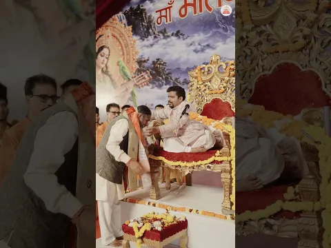 माँ मातंगी महादिव्य दरबार में पहुँचे सांसद भोजराज नाग जी एवं साध्वी सौम्या जी,किए माँ भगवती के दर्शन